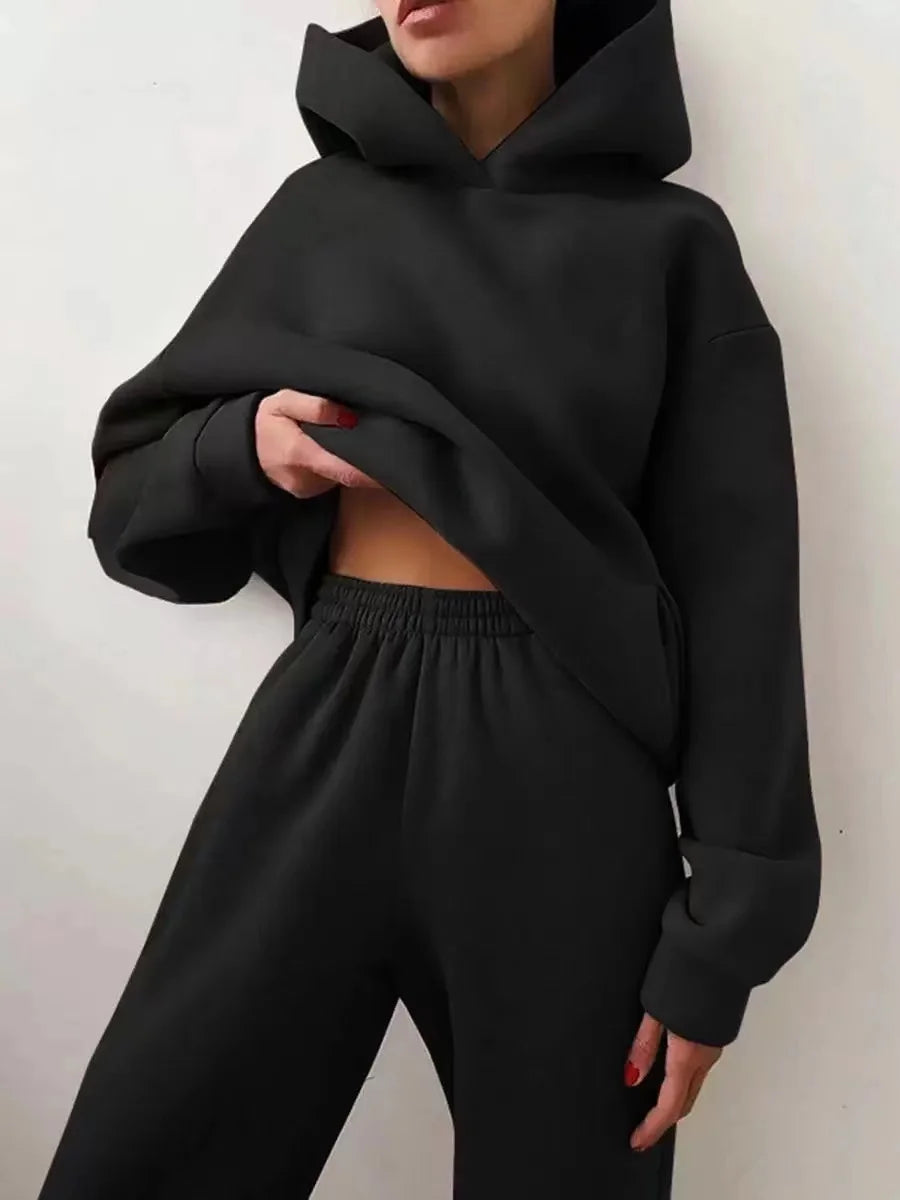 Women's Tracksuit with Oversized Hoodie black