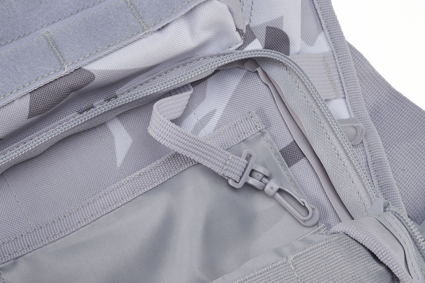 Brandit Assault Sling Bag Medium grey camo close up