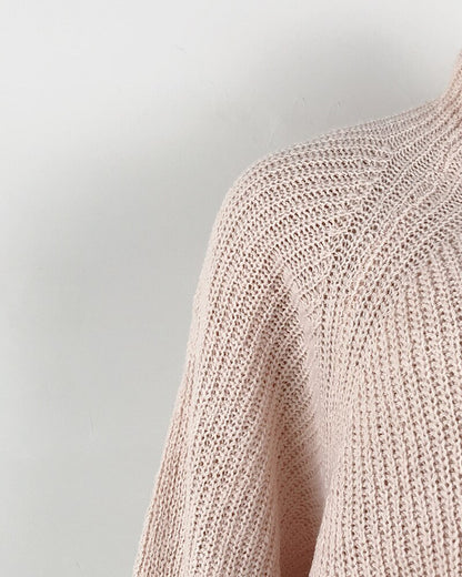 Women's Oversized Turtleneck Sweater pink shoulder up close of material