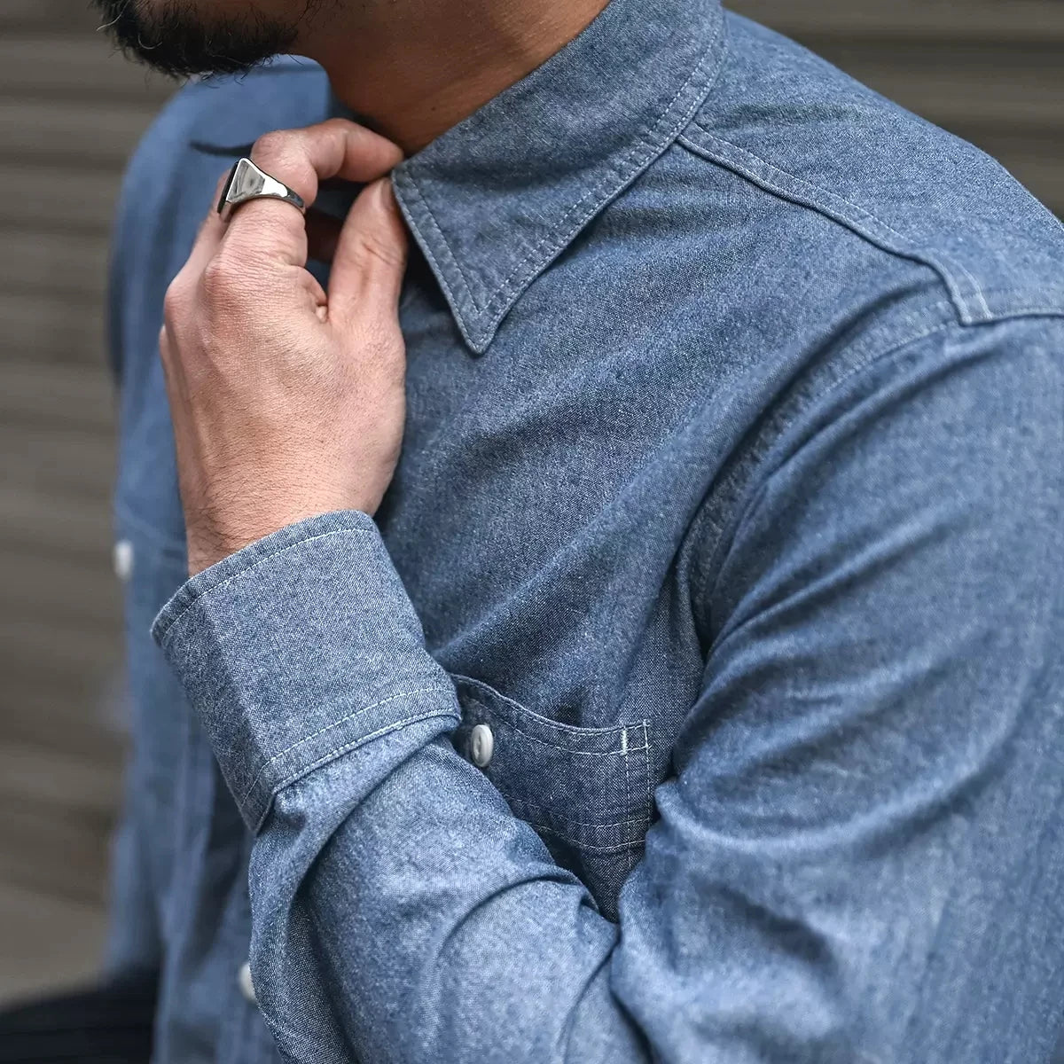 Men's Blue Long-Sleeve Chambray Shirt