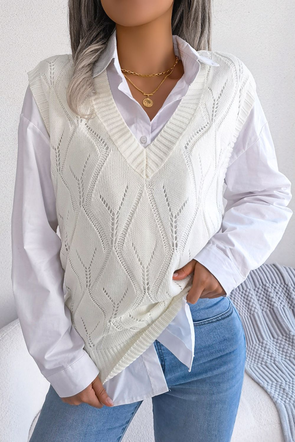 Women's Knit Sweater Vest white