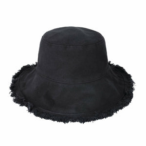 Plain Frayed Bucket Hat in black