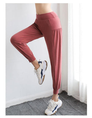 Picture of a Women's Sweatpants Loose and Comfort Fit pink